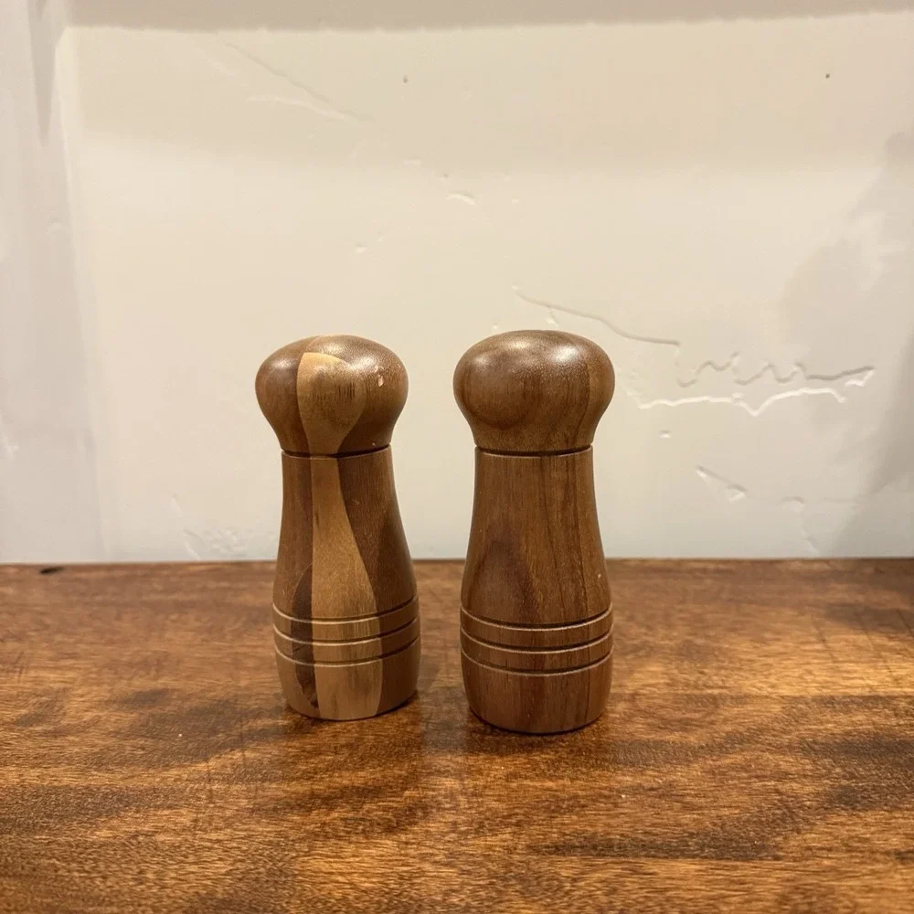 Acacia Turned Wood‎ Salt Shaker & Pepper Shaker Set 2 Piece Handmade